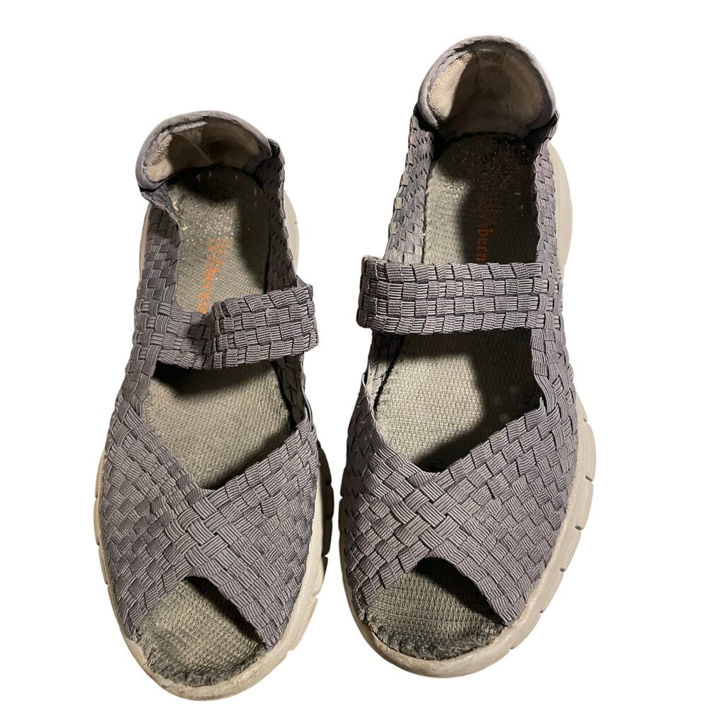 Bernie Mev woven peep toe shoes size 9